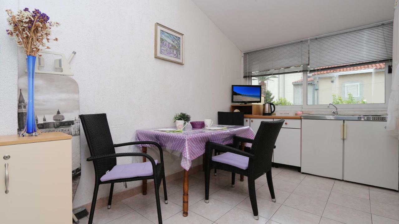 Apartments Nina Beach Makarska Exterior photo